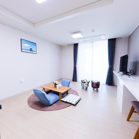 Geoje Leein Stay Hotel Екстериор снимка