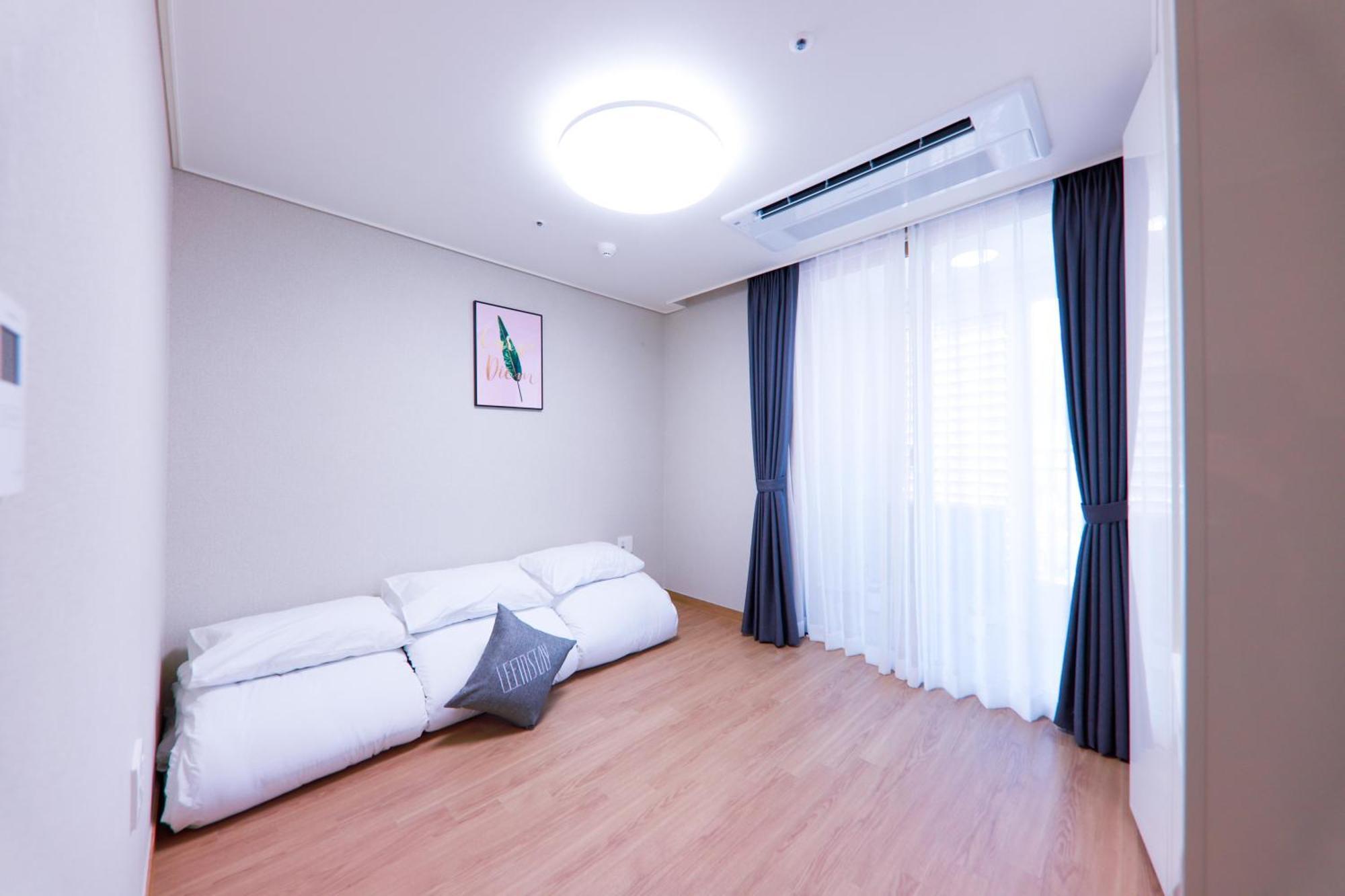 Geoje Leein Stay Hotel Екстериор снимка
