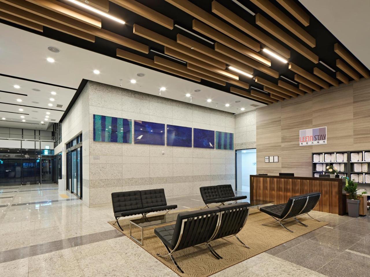 Geoje Leein Stay Hotel Екстериор снимка