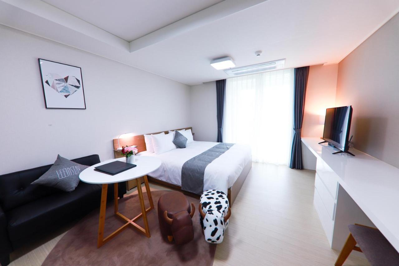 Geoje Leein Stay Hotel Екстериор снимка