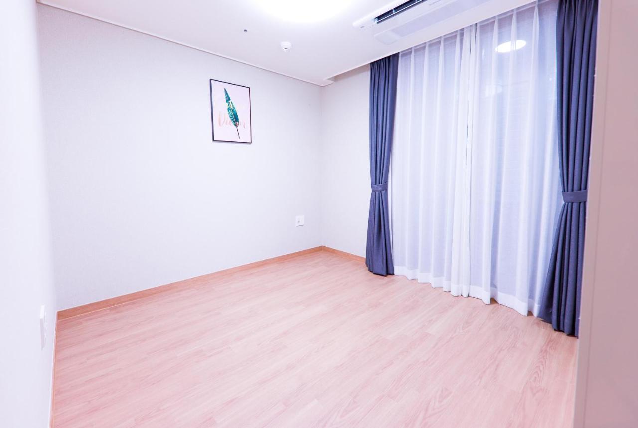 Geoje Leein Stay Hotel Екстериор снимка